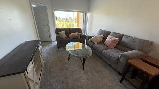 Foto del edificio - 2060 Greenview Shores Blvd