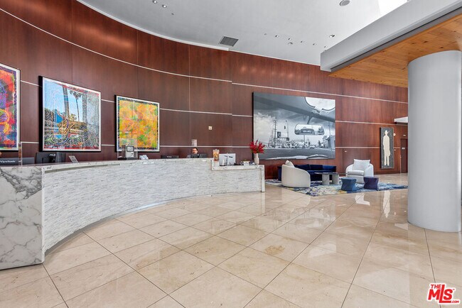 Foto del edificio - 13700 Marina Pointe Dr