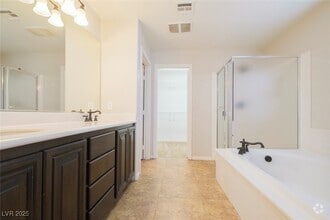 Building Photo - 620 Apricot Rose Pl