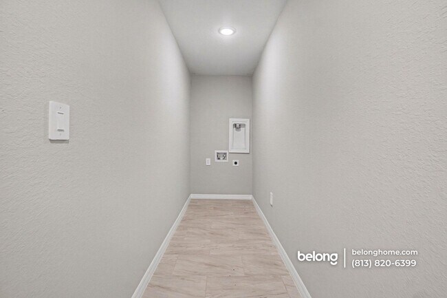 Foto del edificio - 1203 NE 44th St