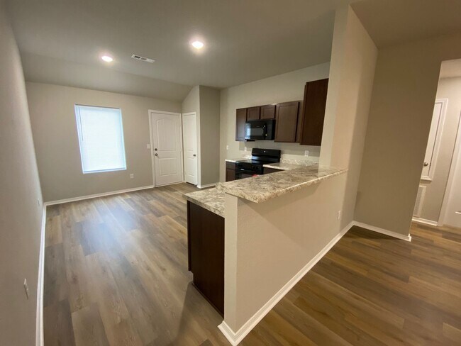 Foto del edificio - 4520 Olympic Dr