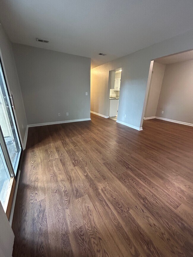 Living Room - 103 Thornwell Ct