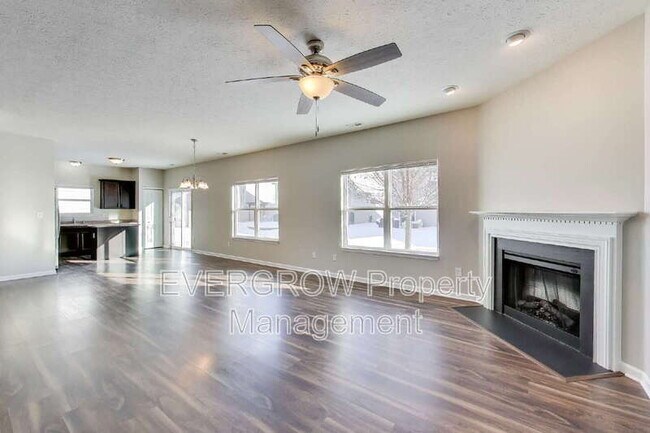 Foto del edificio - 15154 Unbridled Ln