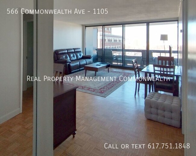 Foto del edificio - Rare Kenmore Tower Apartment with a View