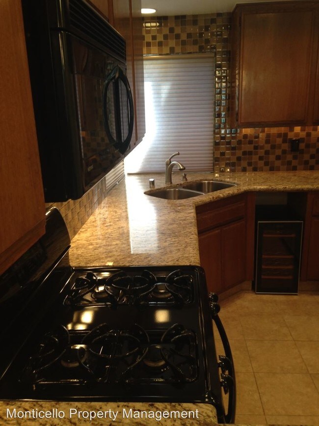 Building Photo - 16951 Millpond Ln