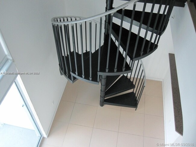 Building Photo - 300 S Biscayne Blvd