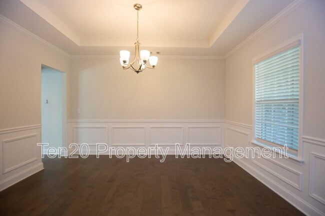 Foto del edificio - 7794 Garrett Rd