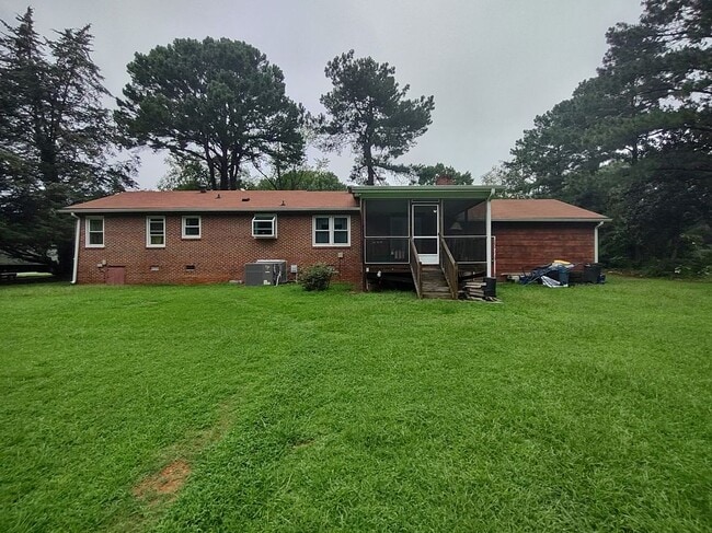 Building Photo - 6117 Countryview Ln