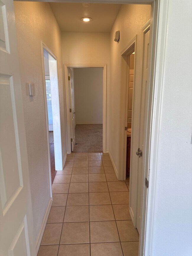 Foto del edificio - 3 Bed 2 Bath Home Available 10/13