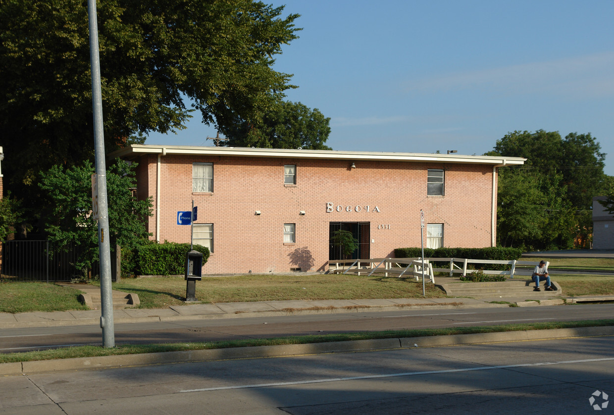 Building Photo - Bogata