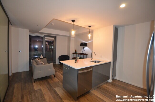 Building Photo - 340 Harrison Ave