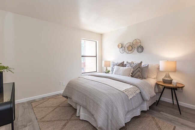 Foto del edificio - 680 Chorro St