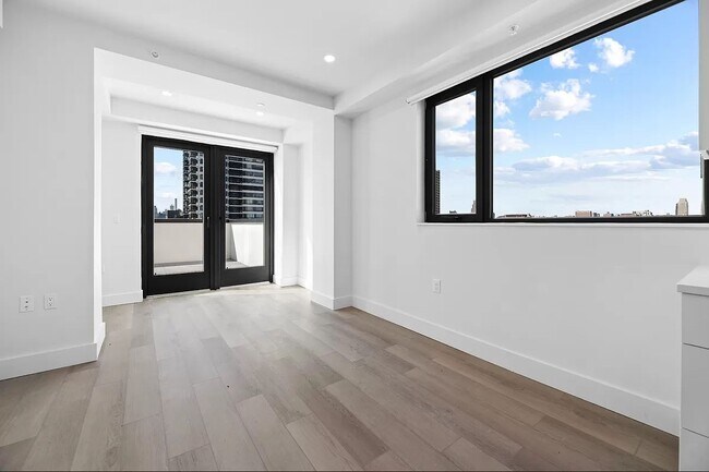 Foto del edificio - 215 East 124th Street