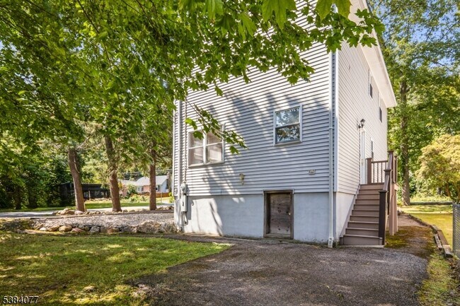 Foto del edificio - 4 White Birch Trail