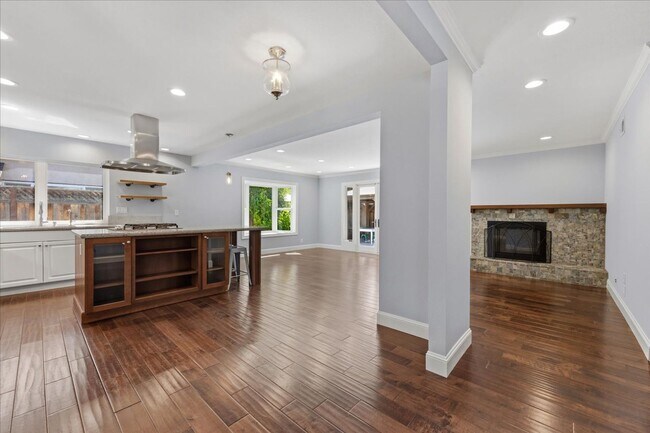 Building Photo - Updated 3BD/2BA Home in Heart of Silicon Valley