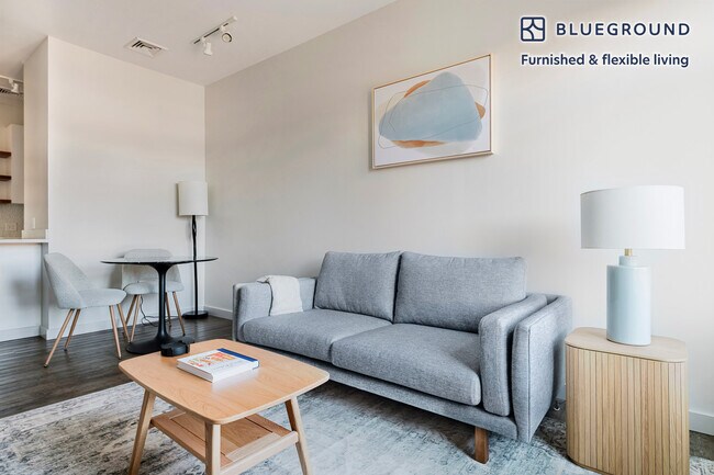 Foto del edificio - 240 Sidney St