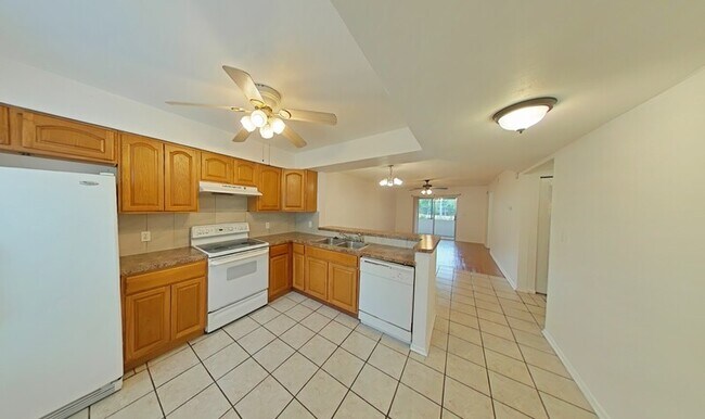 Foto del edificio - 380 2nd Ave N