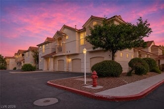Building Photo - 8555 W Russell Rd