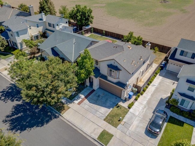 Building Photo - 4076 Sage Way