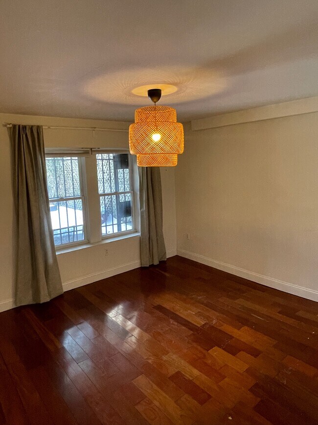 Foto del edificio - 852 Park Pl