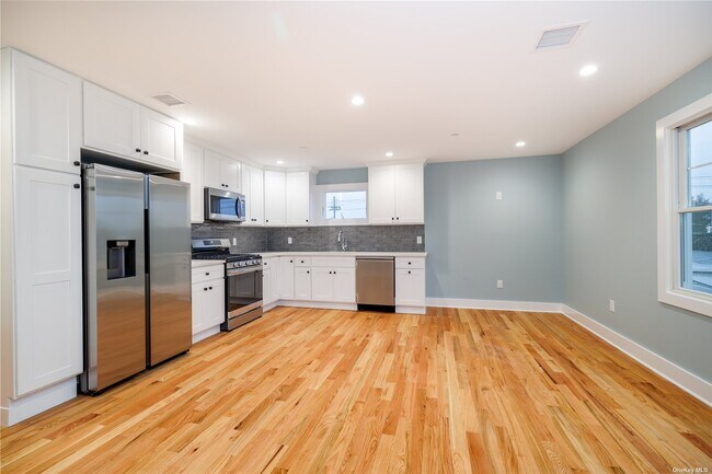 Foto del edificio - 506 Lakeview Ave