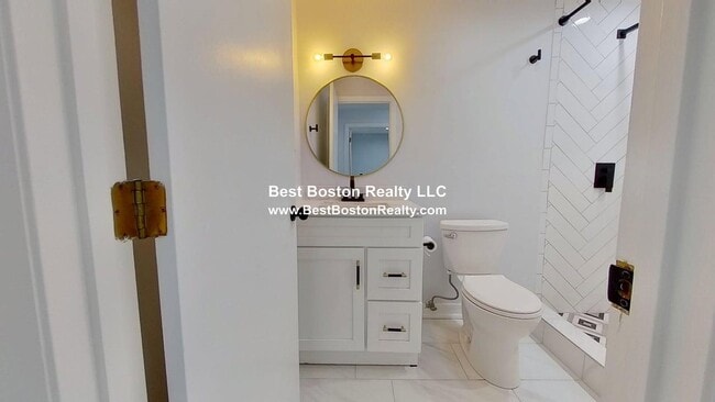 Building Photo - 714 Winthrop Ave