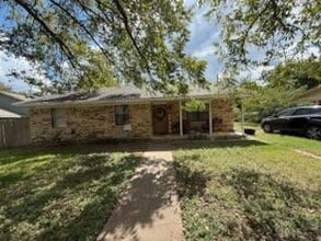 Building Photo - 120 Mary Alice Dr