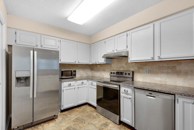 Foto del edificio - 55 Bay Dr