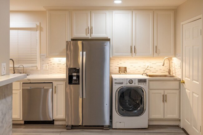 Photo - Great 3 bedroom 1 bath home in Santa Clara!