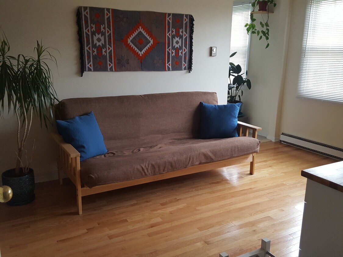 Foto principal - 265 Circular Ave