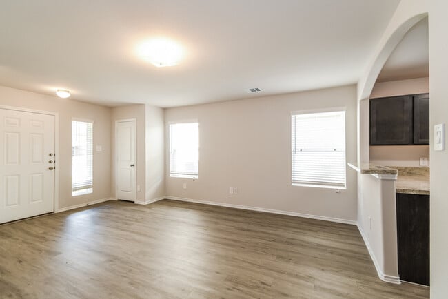 Building Photo - 2503 Westslope Dr