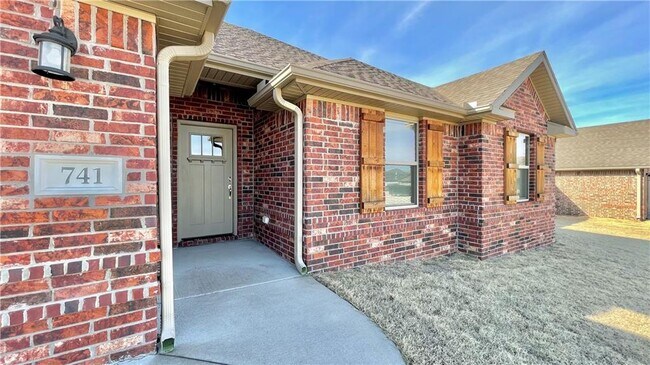 Building Photo - 741 Captain Reid Ln
