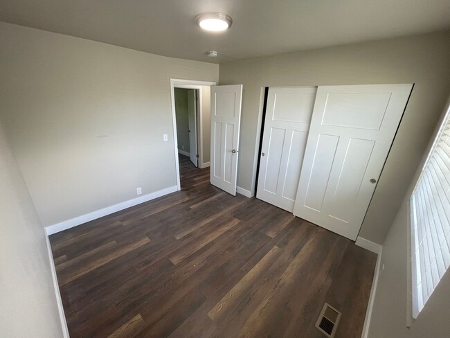 Building Photo - Stunningly Remodeled 4 bedroom home! With ...