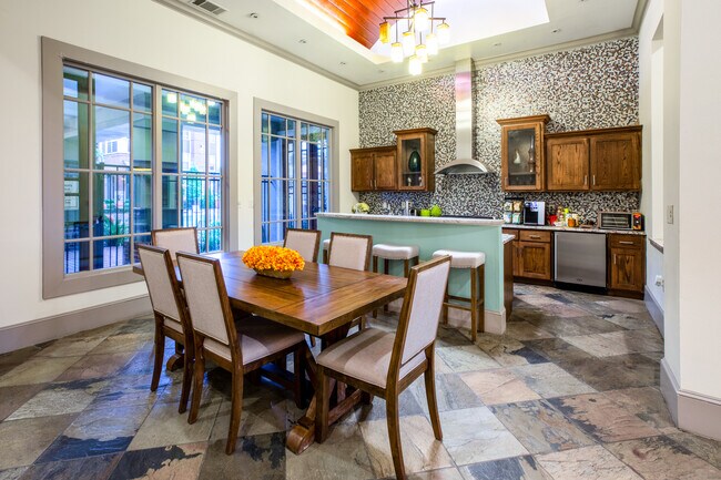Colonial Grand at Wells Branch Apartments Austin, TX