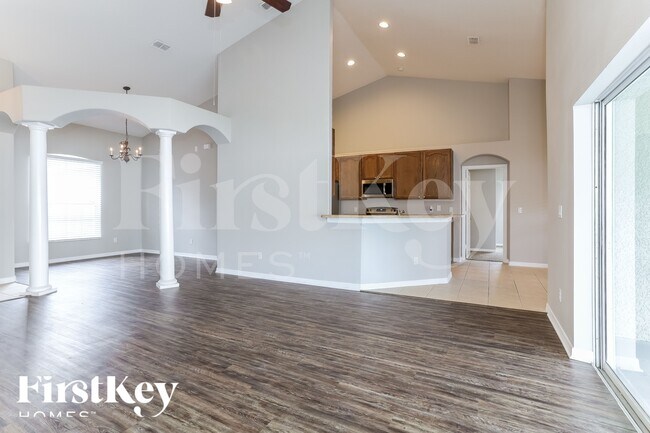 Foto del edificio - 4648 Huron Bay Cir