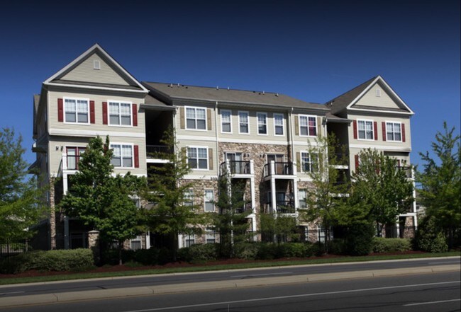 Comunidad - 5107 Travis Edward Way