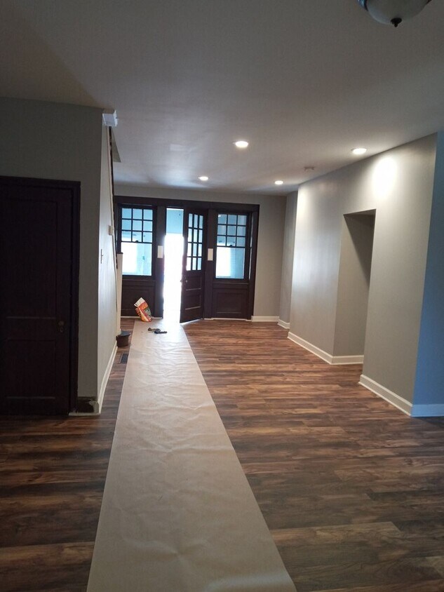 Foto principal - 5822 Hadfield St