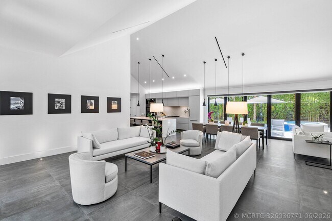 Foto del edificio - 1275 N Swinton Ave