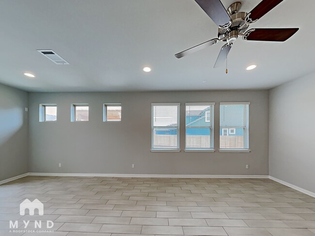 Building Photo - 1133 Kerrwood Wy