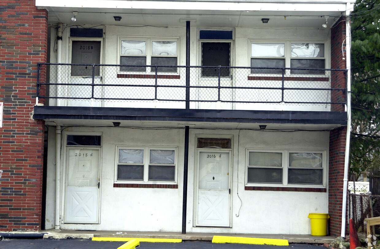 Foto del edificio - 2016 Woodlynne Ave