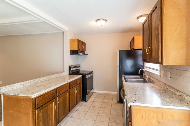 Building Photo - 617 Brailsford Blvd