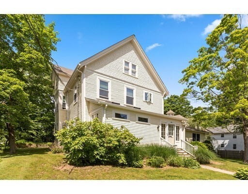 Primary Photo - 285 Parker St