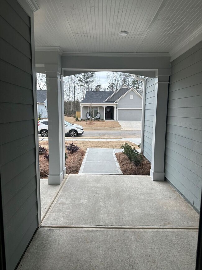 Foto del edificio - **PRICE IMPROVEMENT**466 Bandon Way - NEW ...