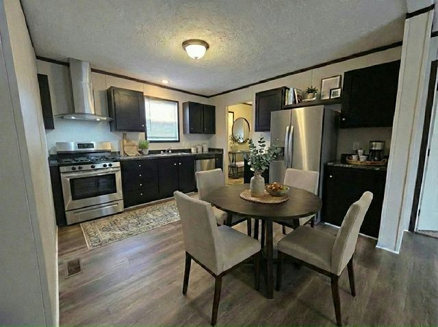 Foto del edificio - 440 Warbler Ln