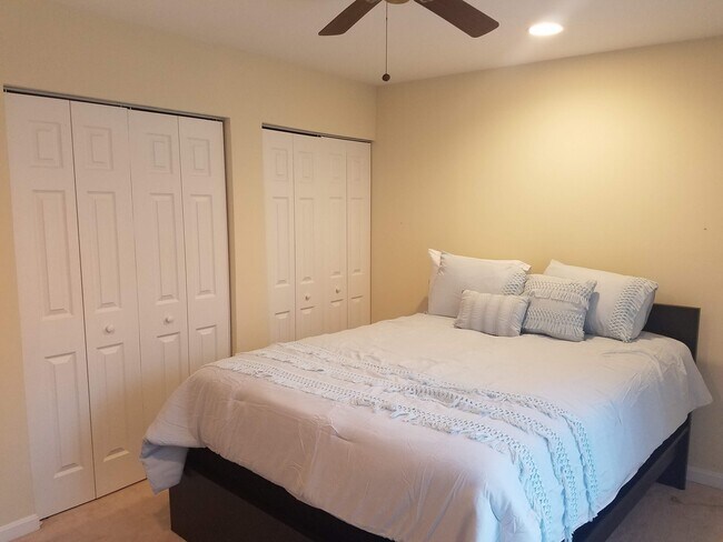 Guest bedroom - 628 Milwaukee Pl SE