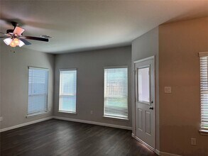 Building Photo - 149 Camelot Pl Ct