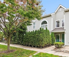 Building Photo - 49 Richmond Ct