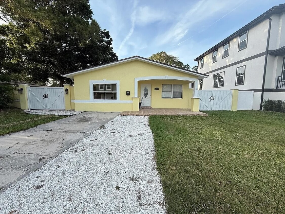 Photo - 201 48th Ave N (St. Petersburg, FL)