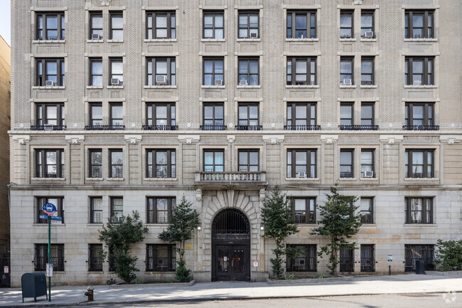 Building Photo - Roger Morris Apartments