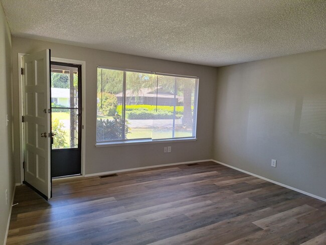 Foto del edificio - 3 BEDROOM RAMBLER - CENTRAL KITSAP